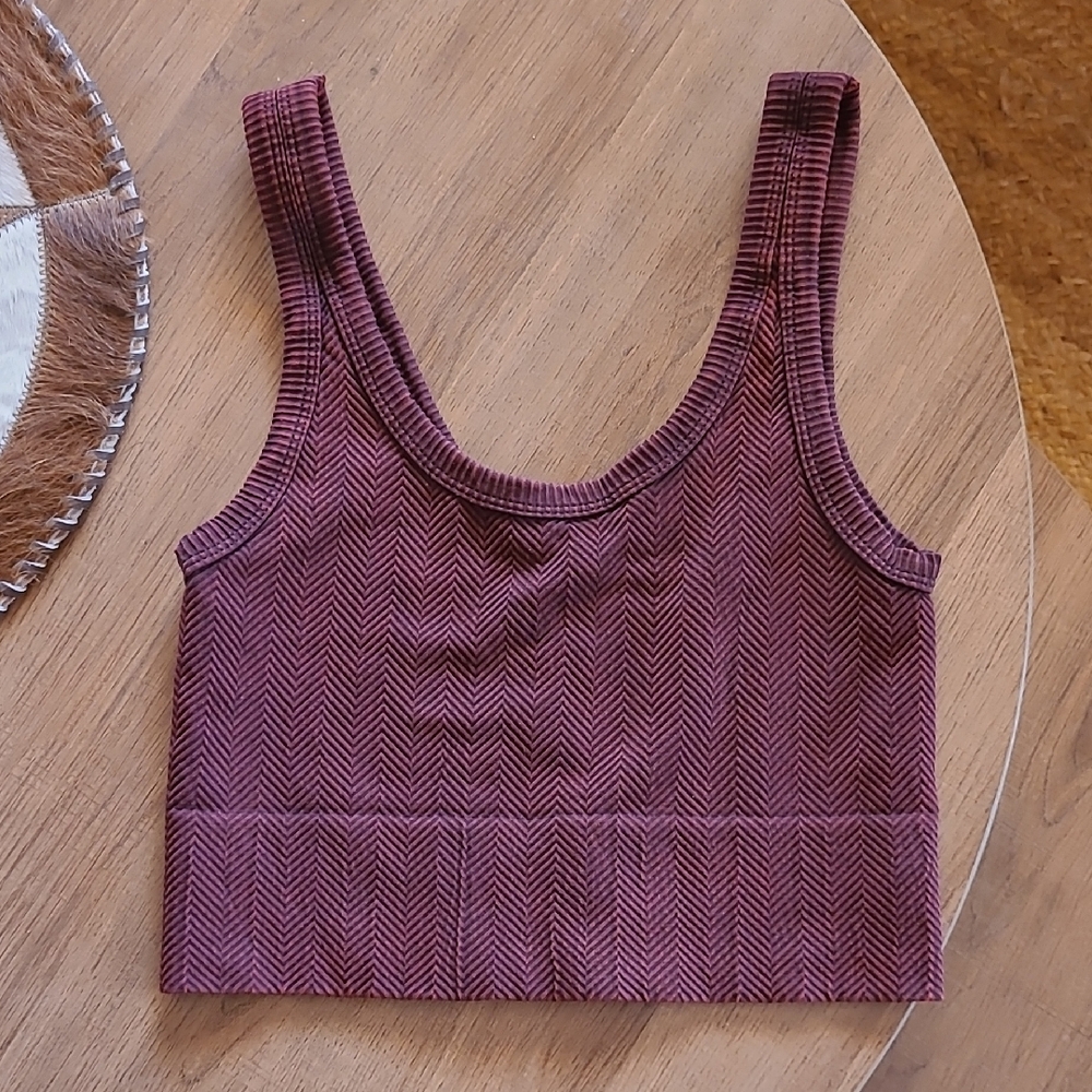 Nikibiki Maroon Chevron Textured Tank Top OS S/M
